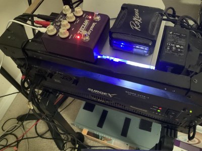 Patchbay and guitar pedals